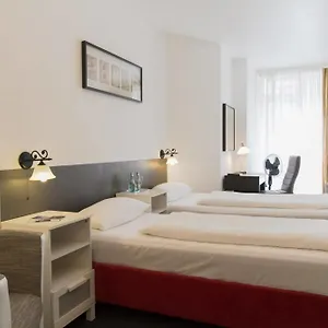 Aparthotel Vega